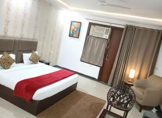 Hotel Tark Suite Near IGI Airport Delhi - 1