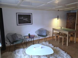 Heimatkunst 02, klassisches Walliser Chalet, teilrenoviert, zentral - 2