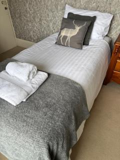 Hazeldene Guest House - 4