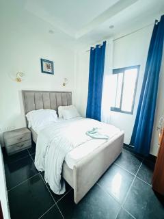 Apparts Hotel Tade House - 1