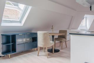Le Bleu Urbain Logement Chic en Centre-Ville - 4