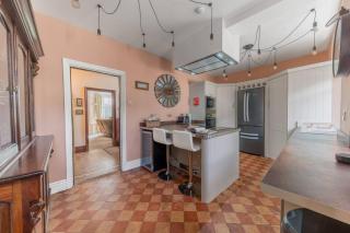 Georgian home with hot tub - 5