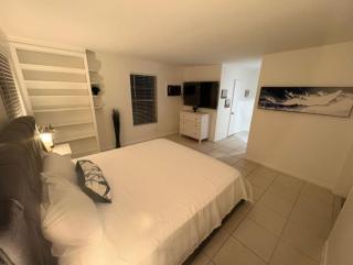 Singer Island Condo Near the Beach - 9