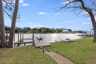 The Ancker Boat House - Waterfront on the Bayou - 2