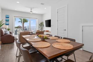 Las Velas 601 Sunset Haven Stunning Lagoon and Private Boat Dock - 2