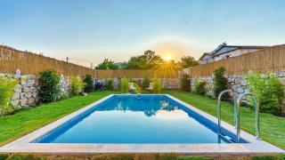 Bezirgan 2 bedroom villa with private pool - 4