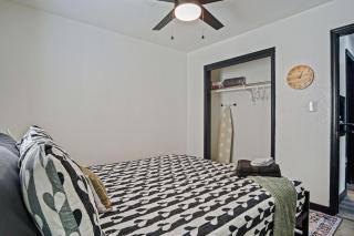 The Comfort Stay 2BR Home - 6