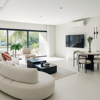 Sunlit Suite with Designer Touches - 2BR Lakeview - 3