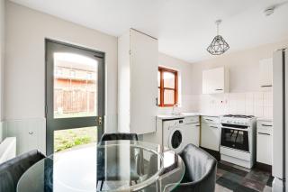 Luxe 2 bed house - Off street parking and Garden - 7