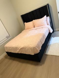 Newly built Med ctr-NRG-downtown -3bd-3bth - 4