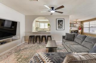 Walk to Riverview Park! Dog-Friendly Mesa Retreat - 6