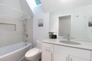 2BR in Gleneagle, Gourmet Kitchen, Newly Updated, Wood Burning Fireplace, Parking - 2