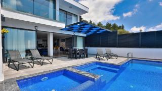 Üzümlü 3 bedroom secluded villa with private pool hot tub - 9