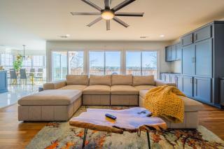 Private Dock & Hot Tub: Lakefront Eufaula Escape - 4
