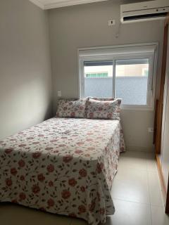 Casa para grupos com excelente localização - Facil acesso ao Paraguai - 4