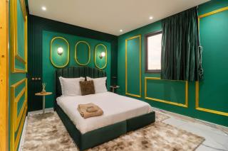 Luxury Jacuzzi 2 BDR Apartment - Sea & Hassan II View - 3