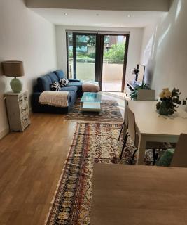 1 bedroom flat in Kings Wharf - 3