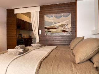 Retro Alpine Studio - Terrace with Mountain View - 5