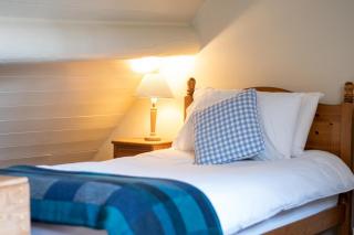 2 Bed in Whitby oc-r579 - 3