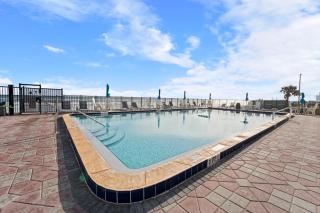 Outrigger Beach Club Resort - 5