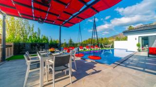 Üzümlü 2 bedroom secluded villa with private pool hot tub - 9