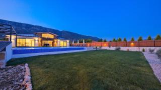 Sarıbelen 3 bedroom secluded villa with private pool hot tub - 4