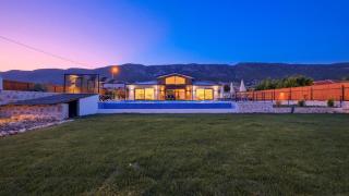 Sarıbelen 3 bedroom secluded villa with private pool hot tub - 3