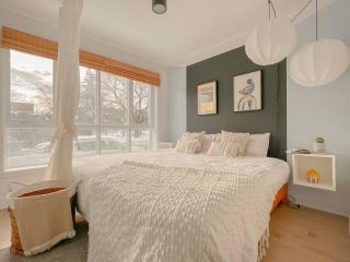 101 - Stylist Boho King&Queen 2BR,DT & Parking - 9