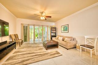 Family Townhouse - Minutes to 7Mile Beach - 7