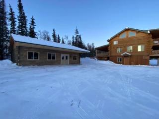 Alaska Knotty Pine Whole Building - 6