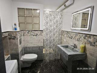 Апартаменты с кинозалом в центре - 6