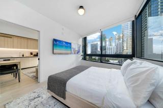 Downtown Edit-Resort Style Stay with Full Amenities - 6