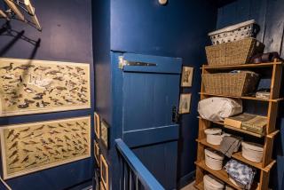 Historic seafront cottage, projector, piano, PS5 etc - 8