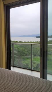 Apartamento 2 Dormitórios com Vista para Baía Norte em Florianópolis - 2