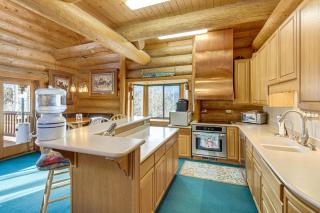 5 Mi to Purgatory Resort, Mtn-View Family Cabin! - 4