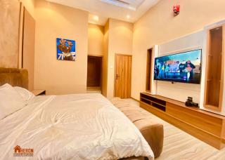 Heron Service Apartment - 9