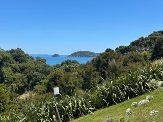 Aroha A-Frames - Bush & Beach Retro Retreat - 7