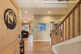 Five Peaks Home with Soaking Tub - 5