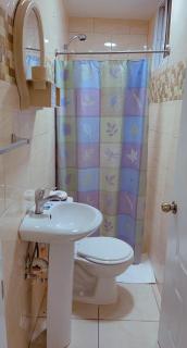 Cozy & Central 3BR Apt Secure & Comfortable - 1