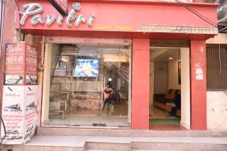 Hotel Pavitri Near Kashi Vishwanath Temple - 9