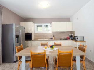 Holiday home "Ana" Comfortable holiday residence - 6