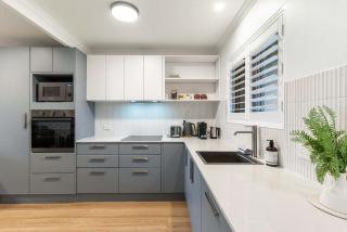 Pristine Pelican Apt close to River - 7