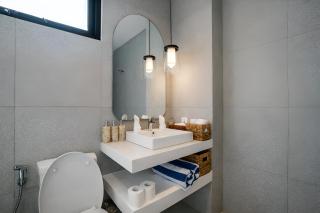 Layth - Modern 4BR Villa with Sunken Seating, Canggu - 6