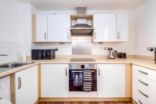 Stylish Apartment - 2 bed 1 bath with Wifi - 7