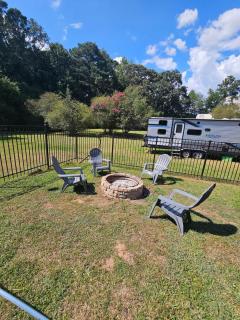Fayetteville house on Acre, Pool, BBQ - 9