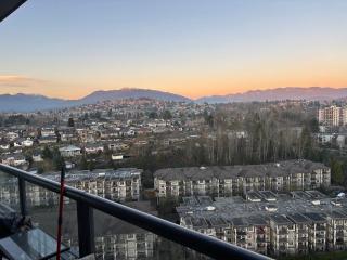 Sleek Urban 1BR Retreat - 4