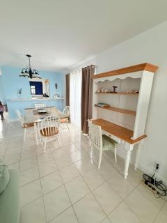 Beachfront 2BR Townhouse with Pool & Ocean View - 5