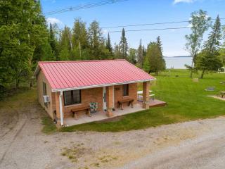 Lake Huron Escape Waterfront Firepit - 8