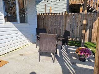 Quaint Lonsdale Suite - 9