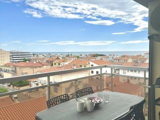 Appartement 4 pers avec terrasse, clim, parking à 200m de la plage - 0